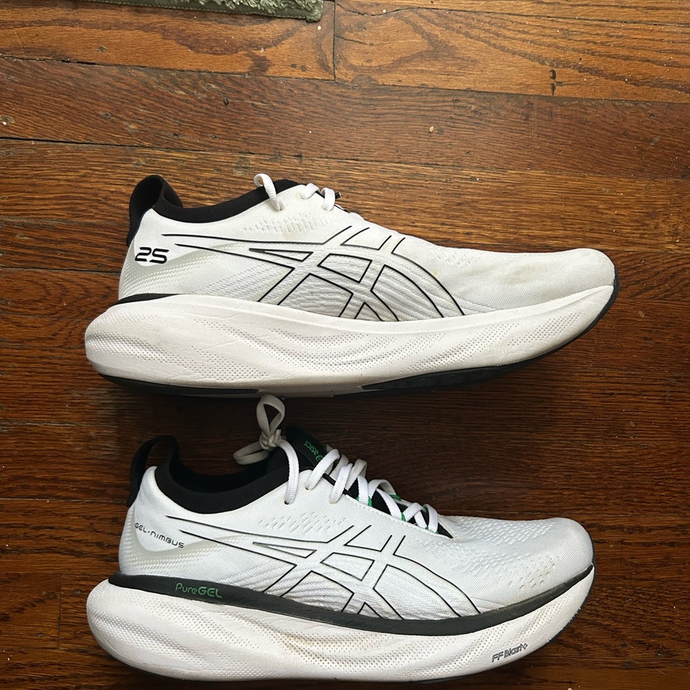 ASICS nimbus 25